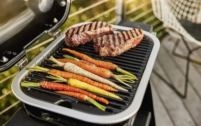 2-4 Weber Lumin Compact Outdoor Electric Barbecue Grill Review — Compact Power, Real Flame Flavor for Patios and Balconies