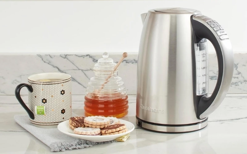 1 Cuisinart PerfecTemp 1.7-Liter Electric Kettle Review: Smart Precision, Fast Heat, and Everyday Reliability