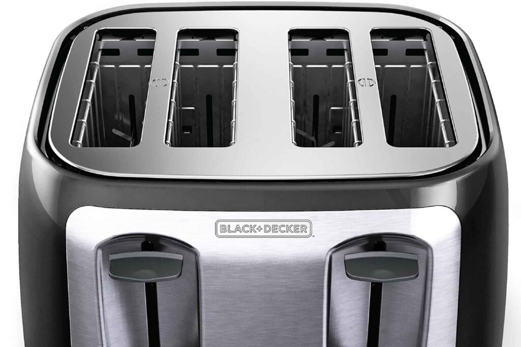 2-3-1024x683 BLACK+DECKER 4-Slice Toaster Review 2025 — Is It Good? Is It Worth It? Complete Analysis with Pros and Cons